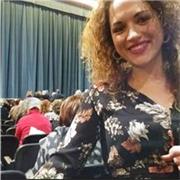 Scenografa Teatrale laureata in Accademia di Belle Arti sono disponibile per lezioni di disegno artistico base, disegno dal vero, disegno tecnico (prospettive, assonometrie) , contemporaneo con varie tecniche e materiale. Storia dell'arte in base alla tem